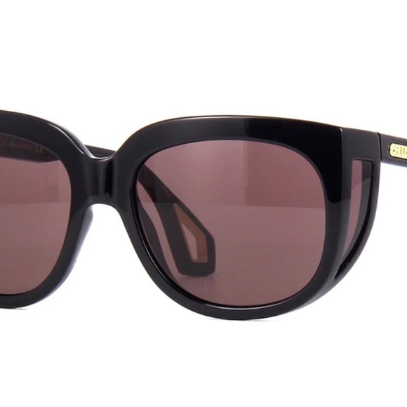 Gucci Black Sunglasses gg0468s women’s sunglasses main image 4